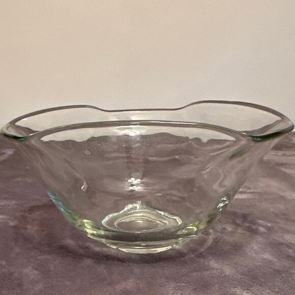 Vintage Clear Glass Bowl 10 In wide 5 in high - elegant curved triangle design - Picture 2 of 5